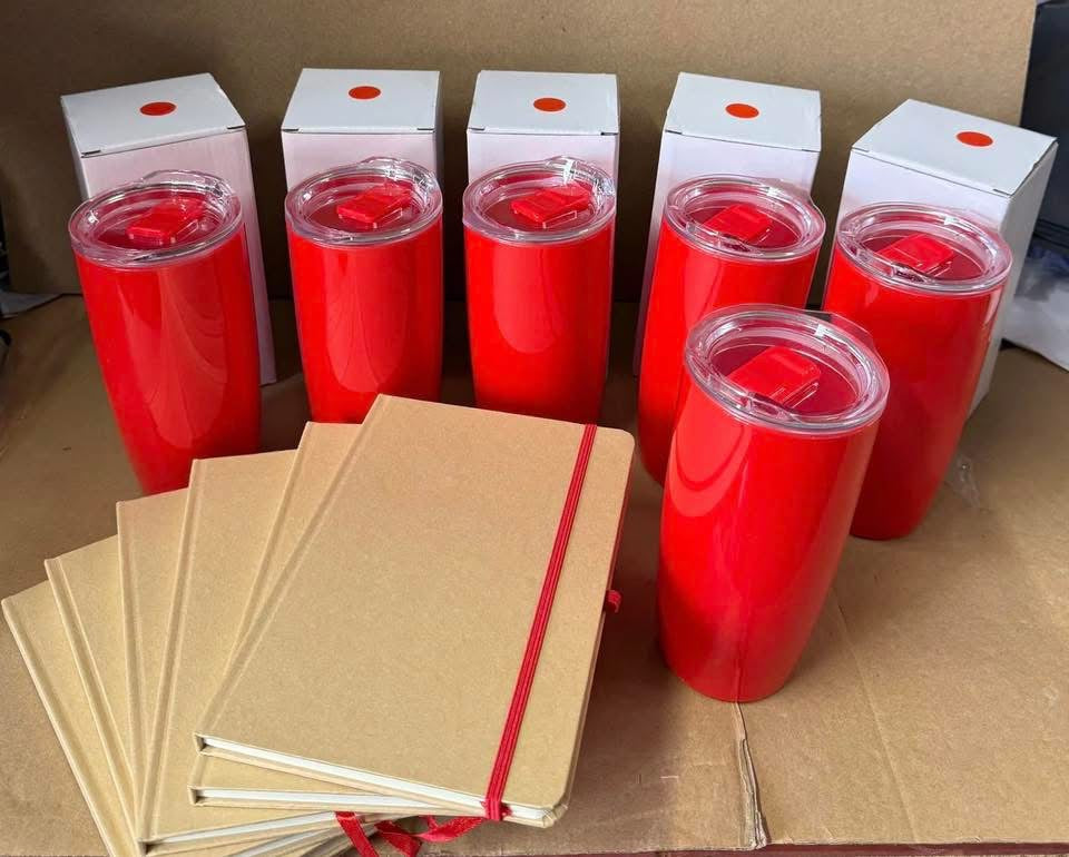 Personalised red bundle tumbler/notebook