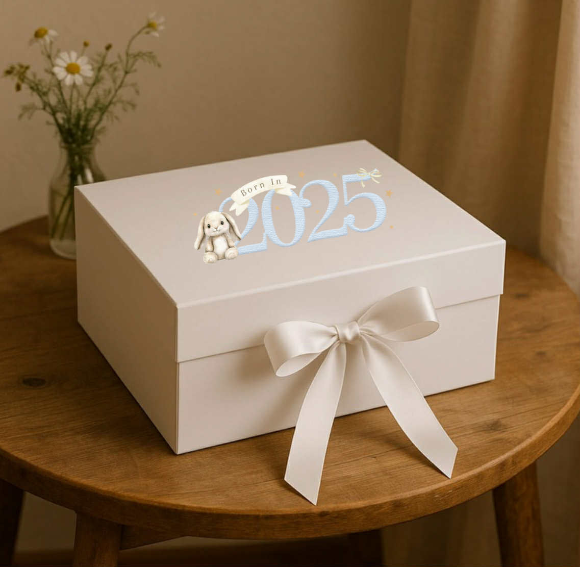 Born in 2025 personalised baby keepsake box