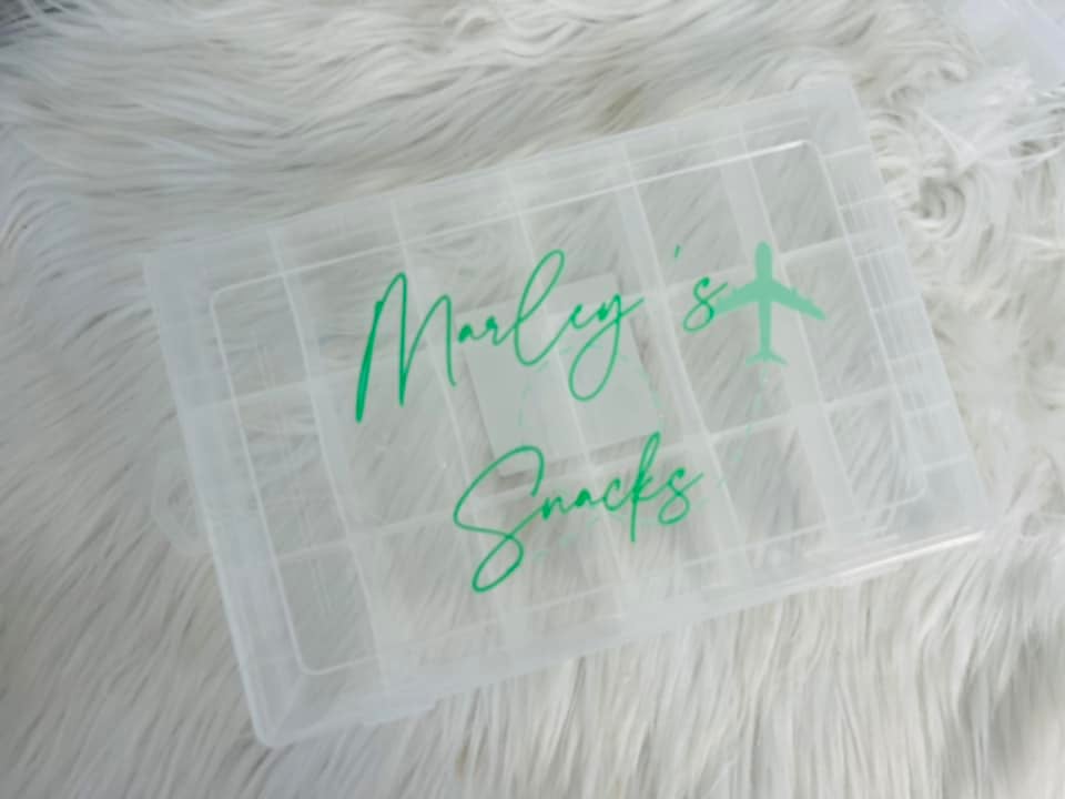 PERSONALISED GREEN AIRPLANE DESIGN SNACK BOX