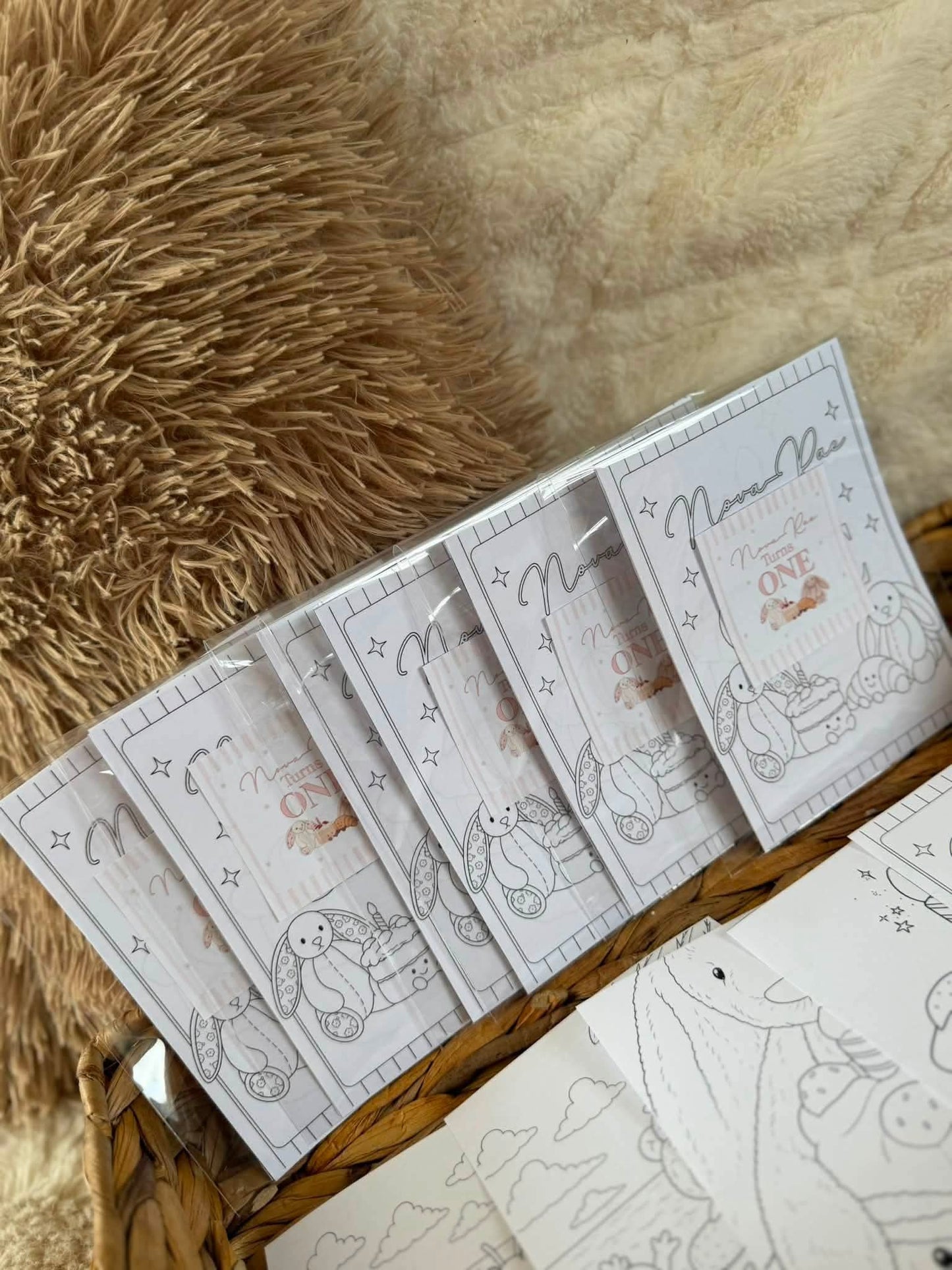 JELLY BUNNY PERSONALISED COLOURING PACK