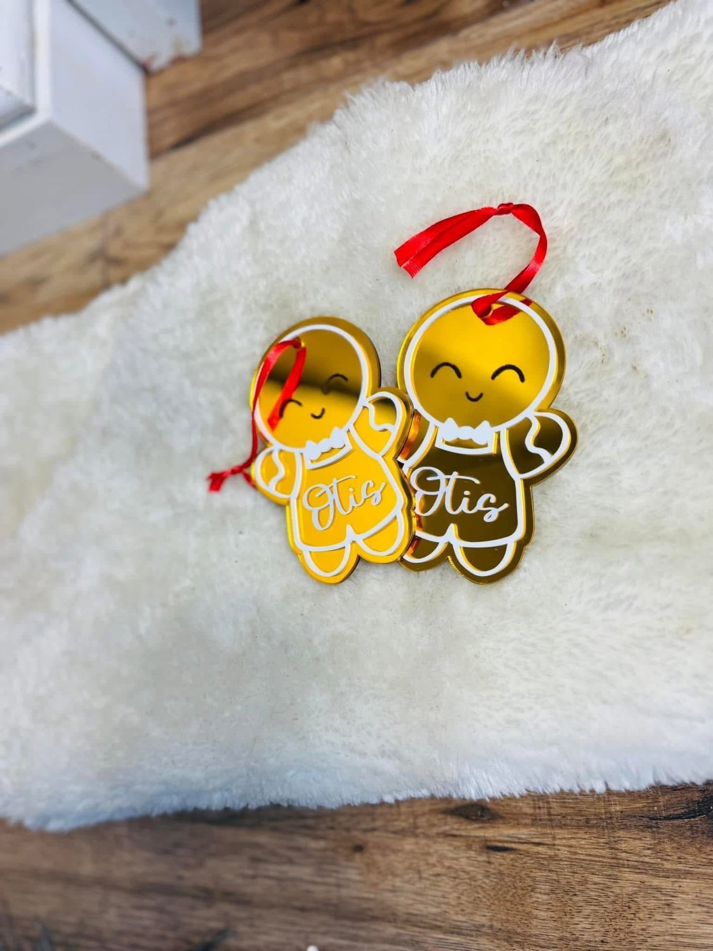 GOLD MIRROR ACRYLIC GINGERBREAD TREE DECORATION