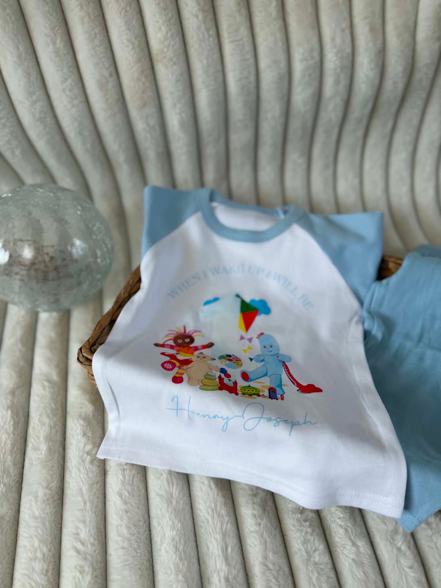 Daisy, makka and piggle personalised night garden pjs