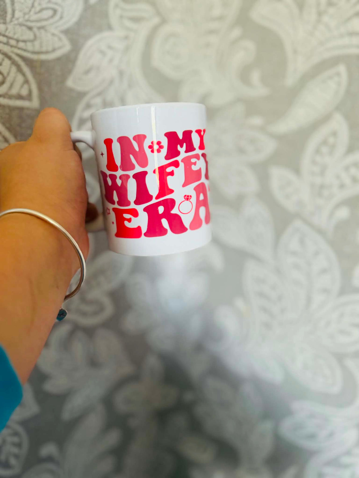Pink tone in my wifey era mug