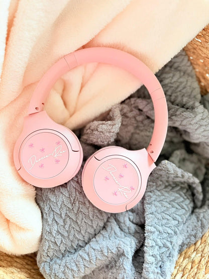 Wireless headphone bow design