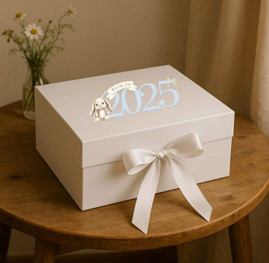 Born in 2025 personalised baby keepsake box