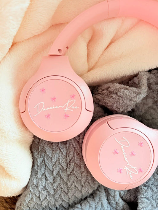 Wireless headphone bow design