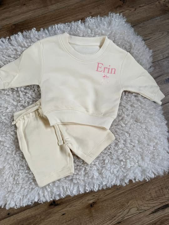 Personalised name and bow sweater/short set