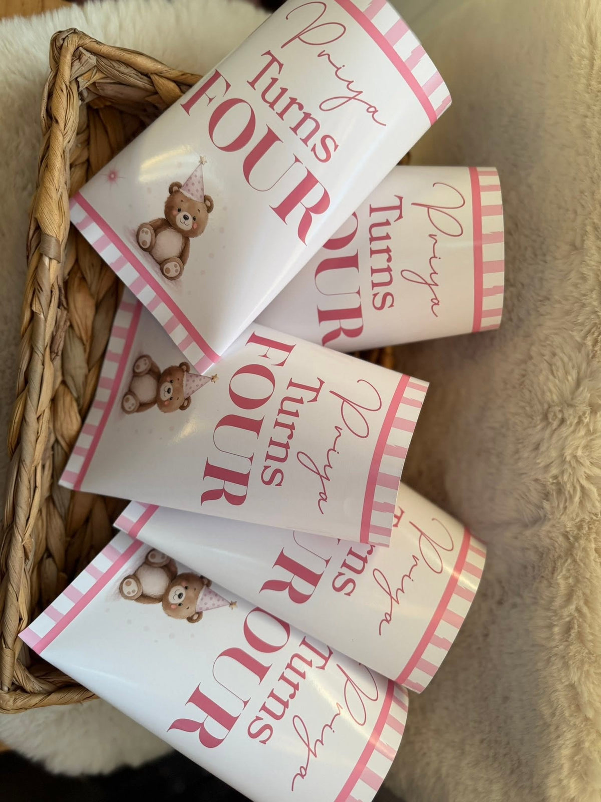 Pink theme bear crisp wrappers